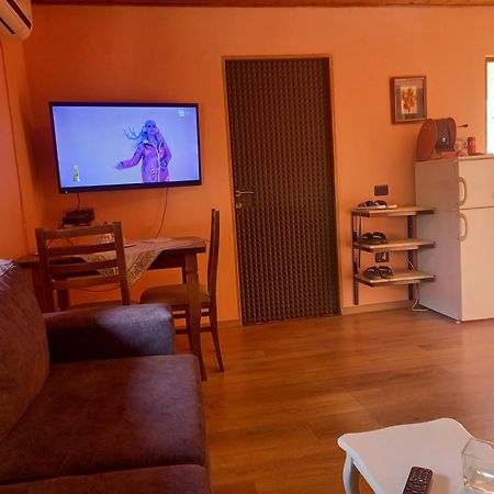Apartment In Tirana Esterno foto